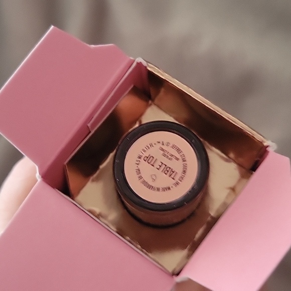 TABLE TOP - Jeffree Star THE GLOSS - Picture 4 of 6